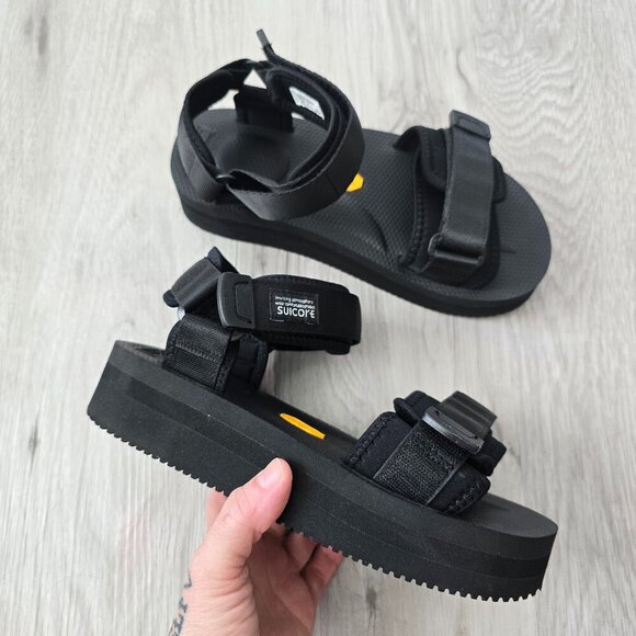 Suicoke | CEL-VPO Cab black monochrome strappy platform slide sandals | WMS 7 - Picture 1 of 12